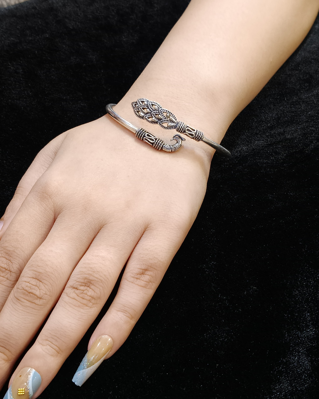 Peacock Kada