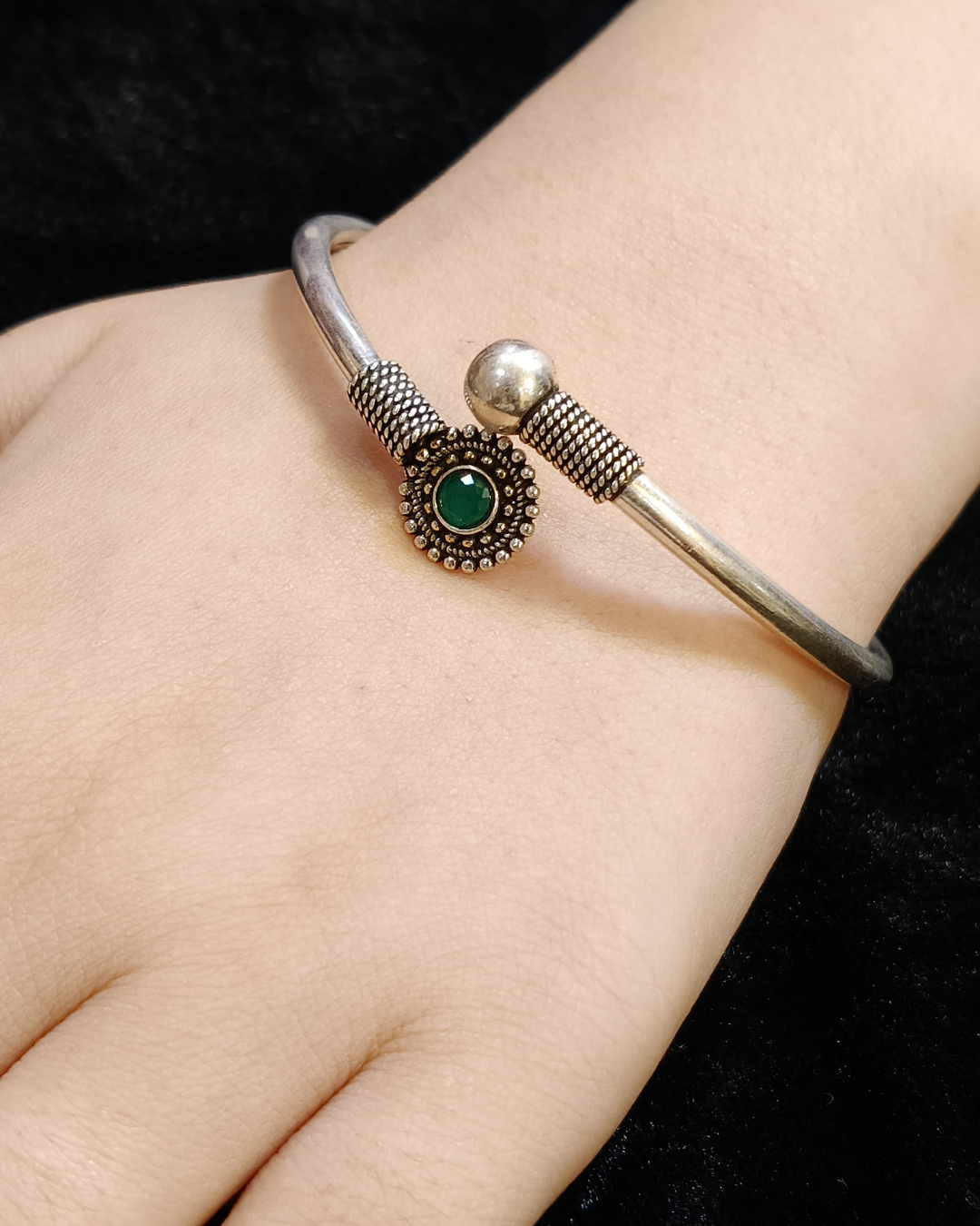 Tribal Glow Kada