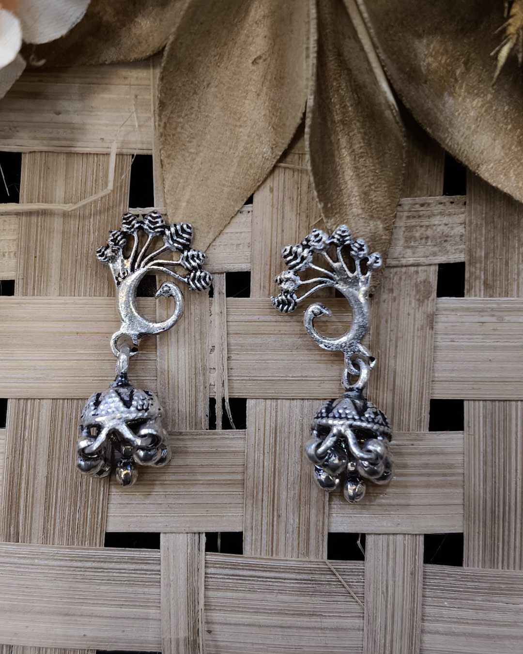 Roots Jhumki ER