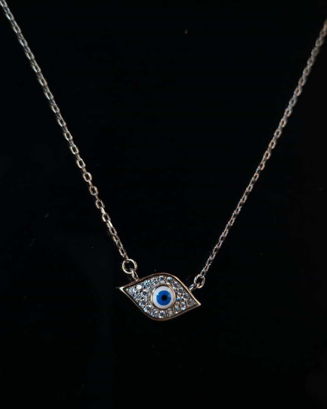 Geometric Diamond Chain