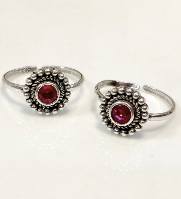 Ruby Mist Toe Ring