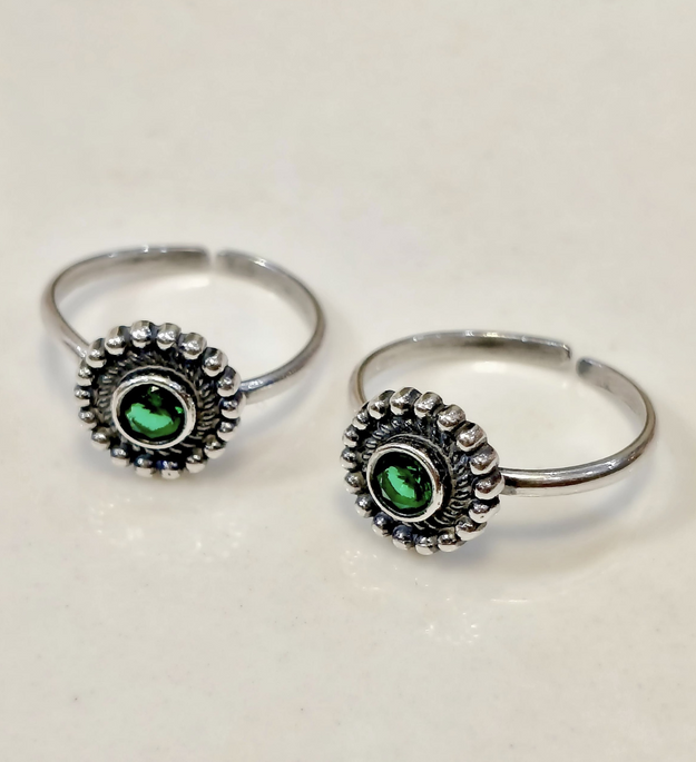 Emerald Toe Ring